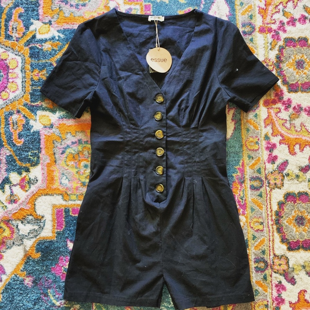 Essue BNWT Black Summer Romper